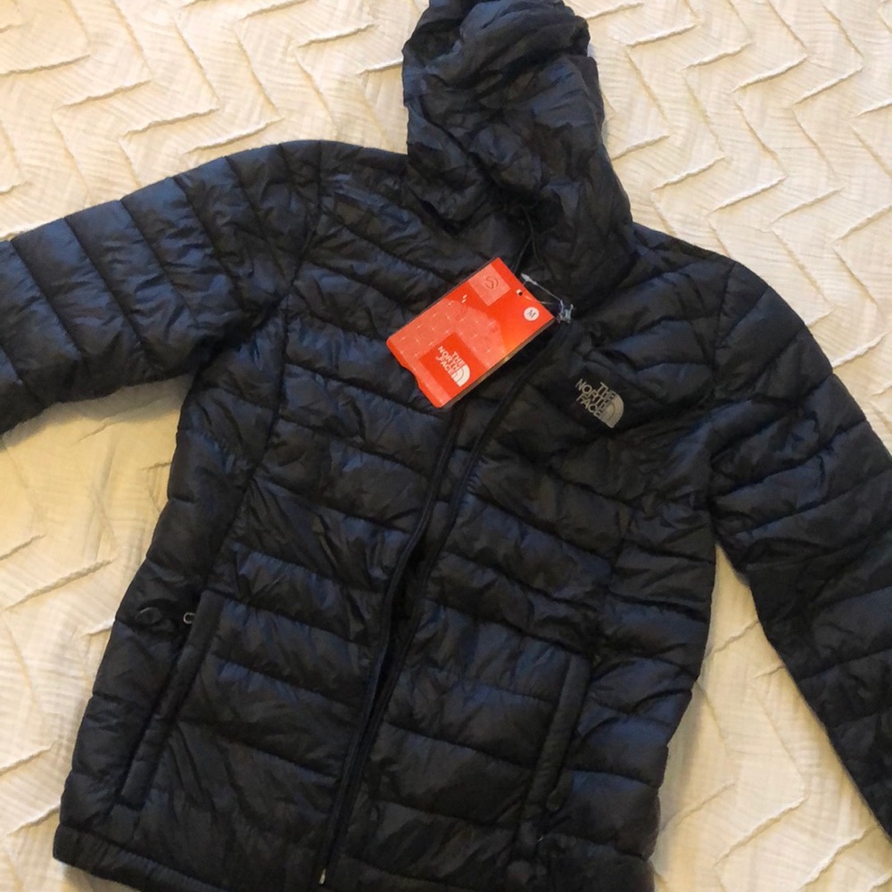 m black north face down jacket